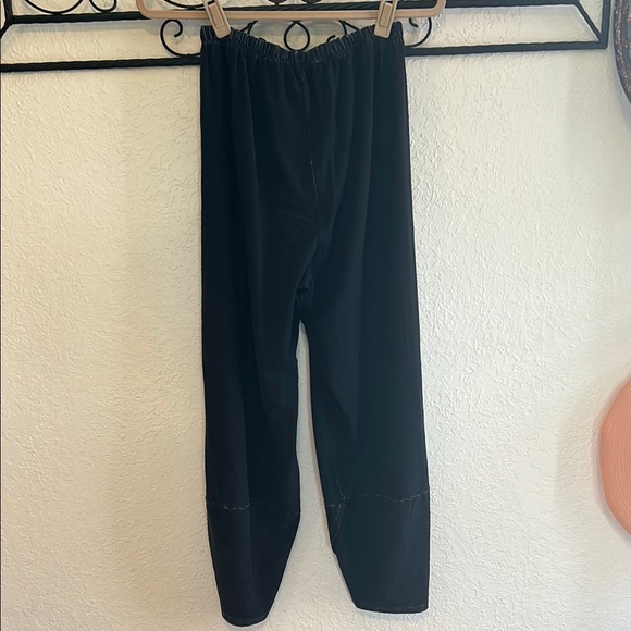 Doodls Black Cropped Pants | Small - Picture 6 of 6